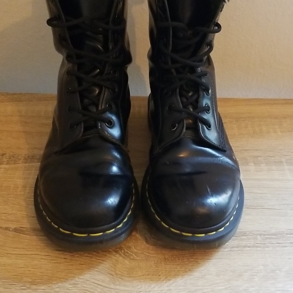 doc martens boots